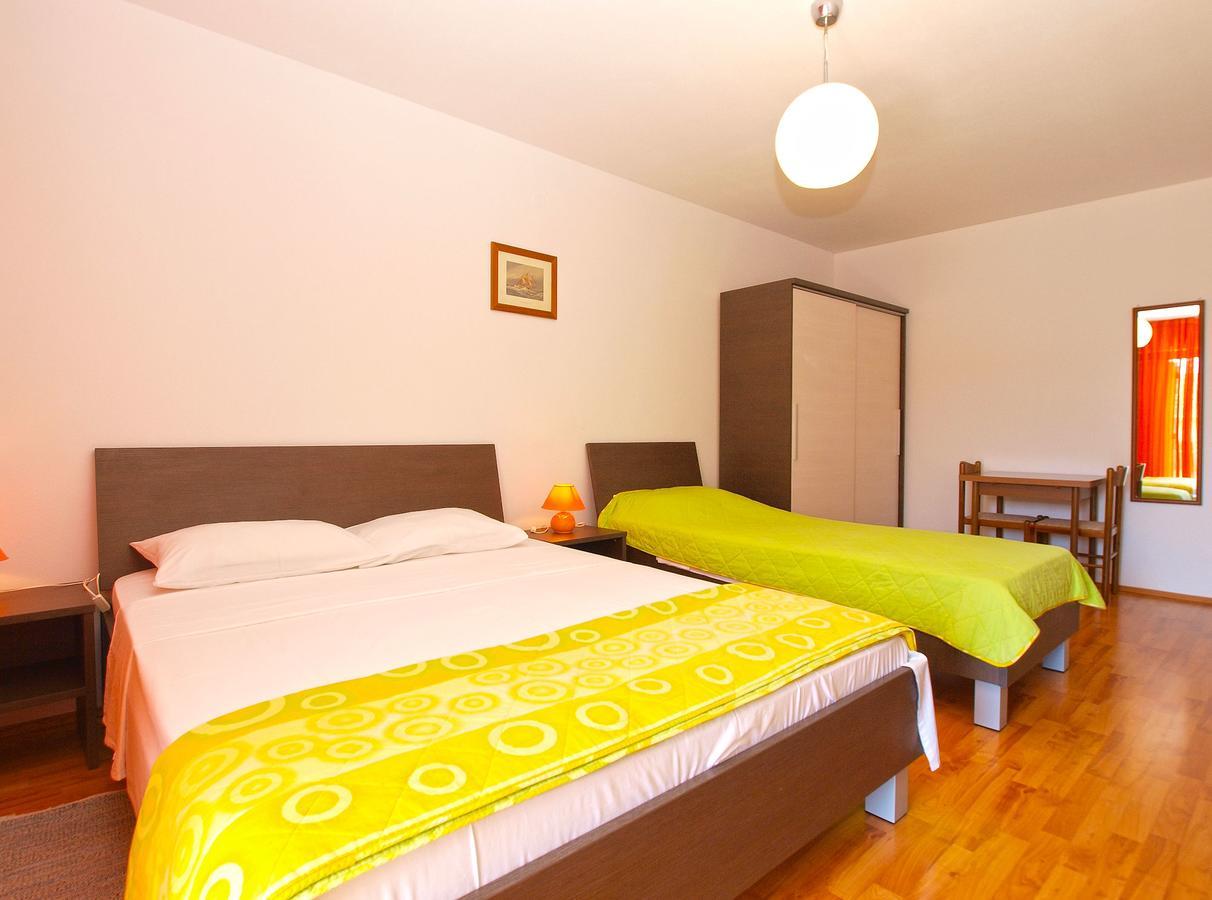 Rooms Ivica 1452 Fažana Eksteriør billede