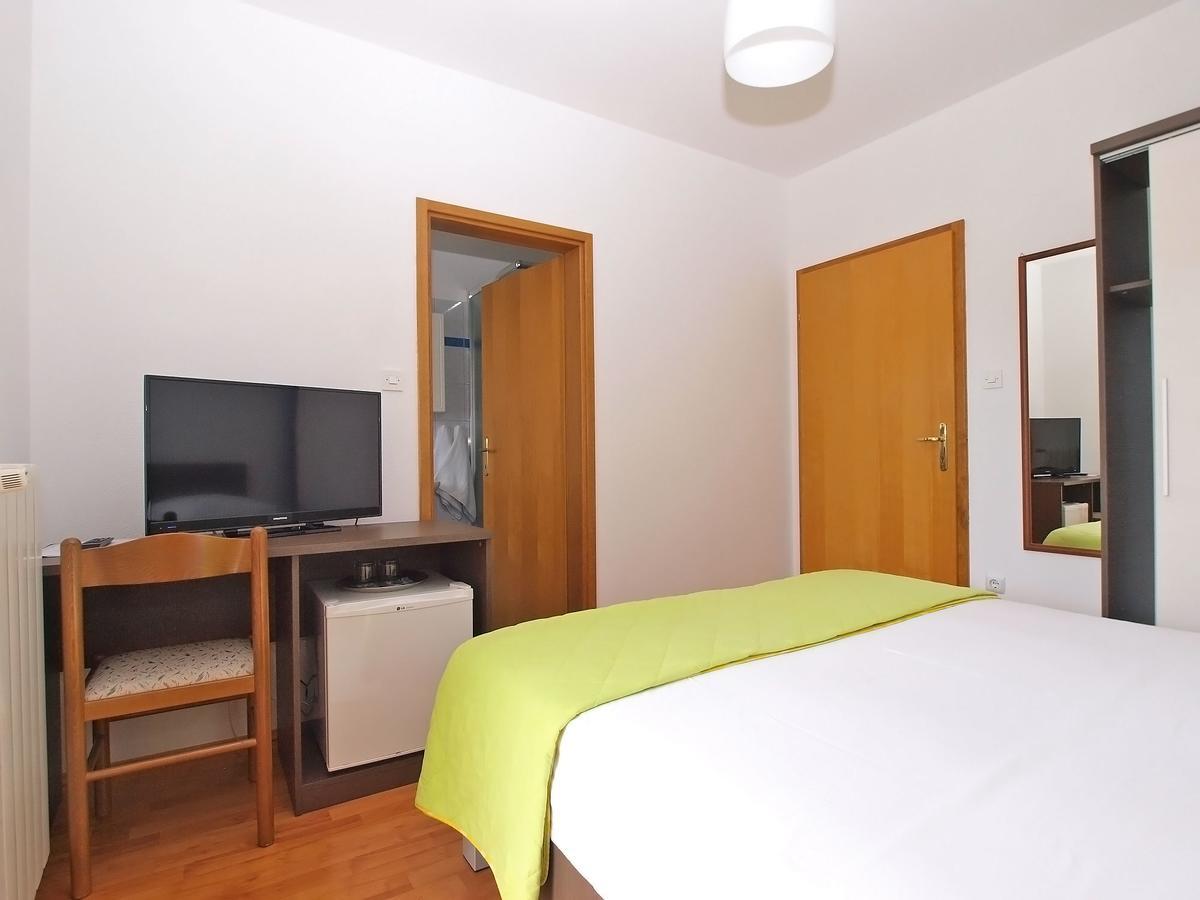 Rooms Ivica 1452 Fažana Eksteriør billede